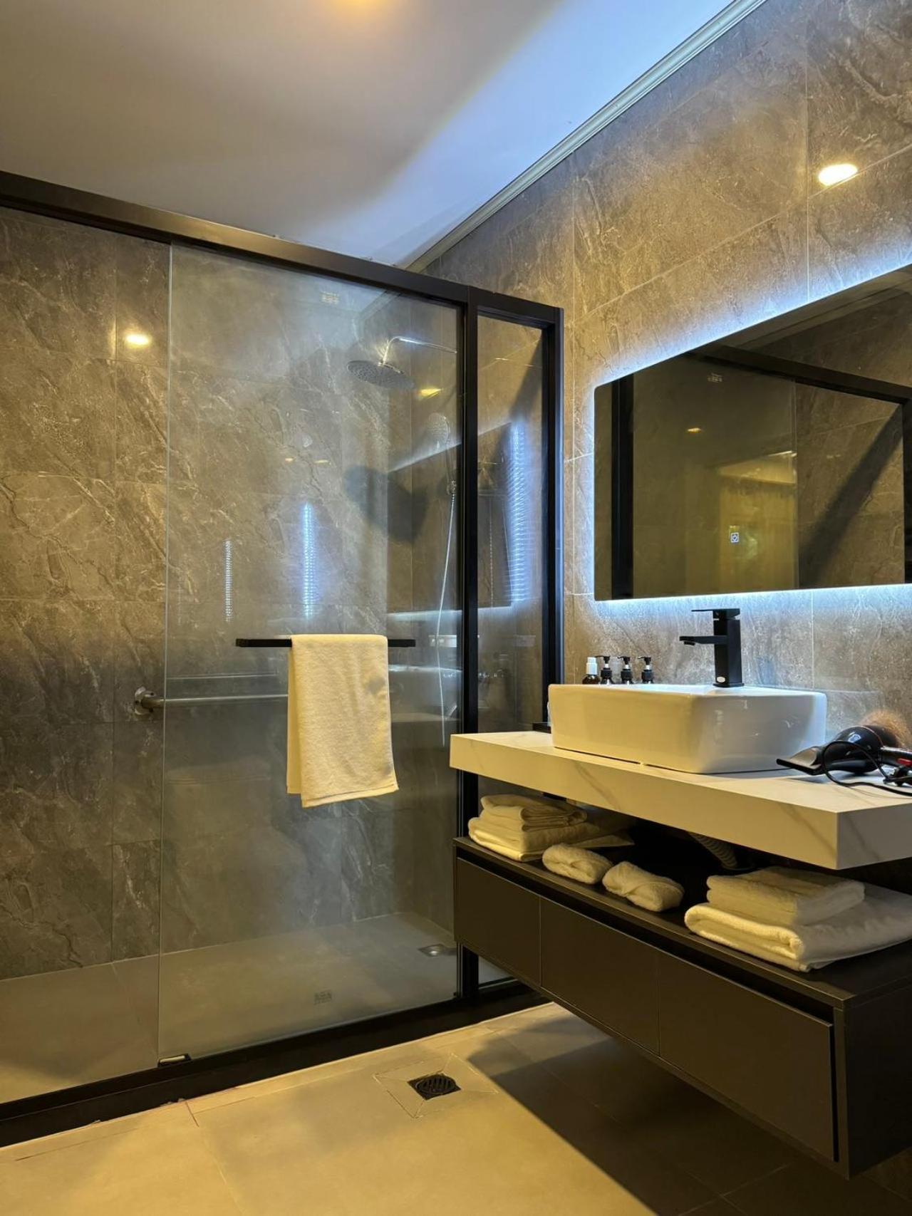 Water Bay Hotel Saipan Garapan Eksteriør billede
